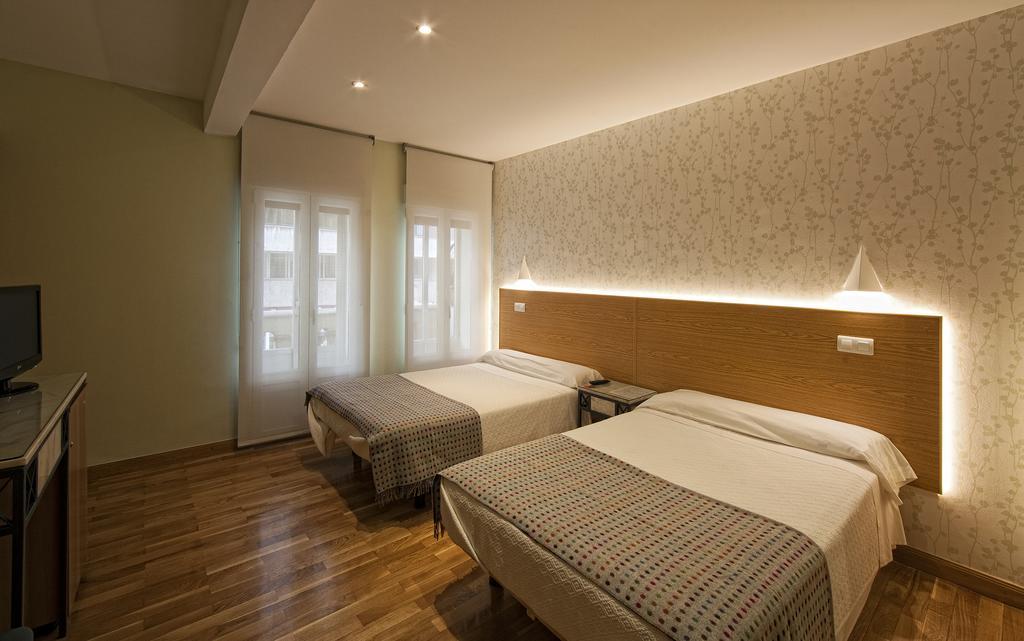 Hostal Bezana Burgo Zimmer foto