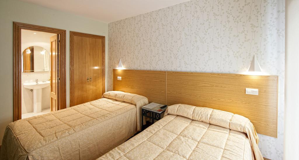 Hostal Bezana Burgo Zimmer foto